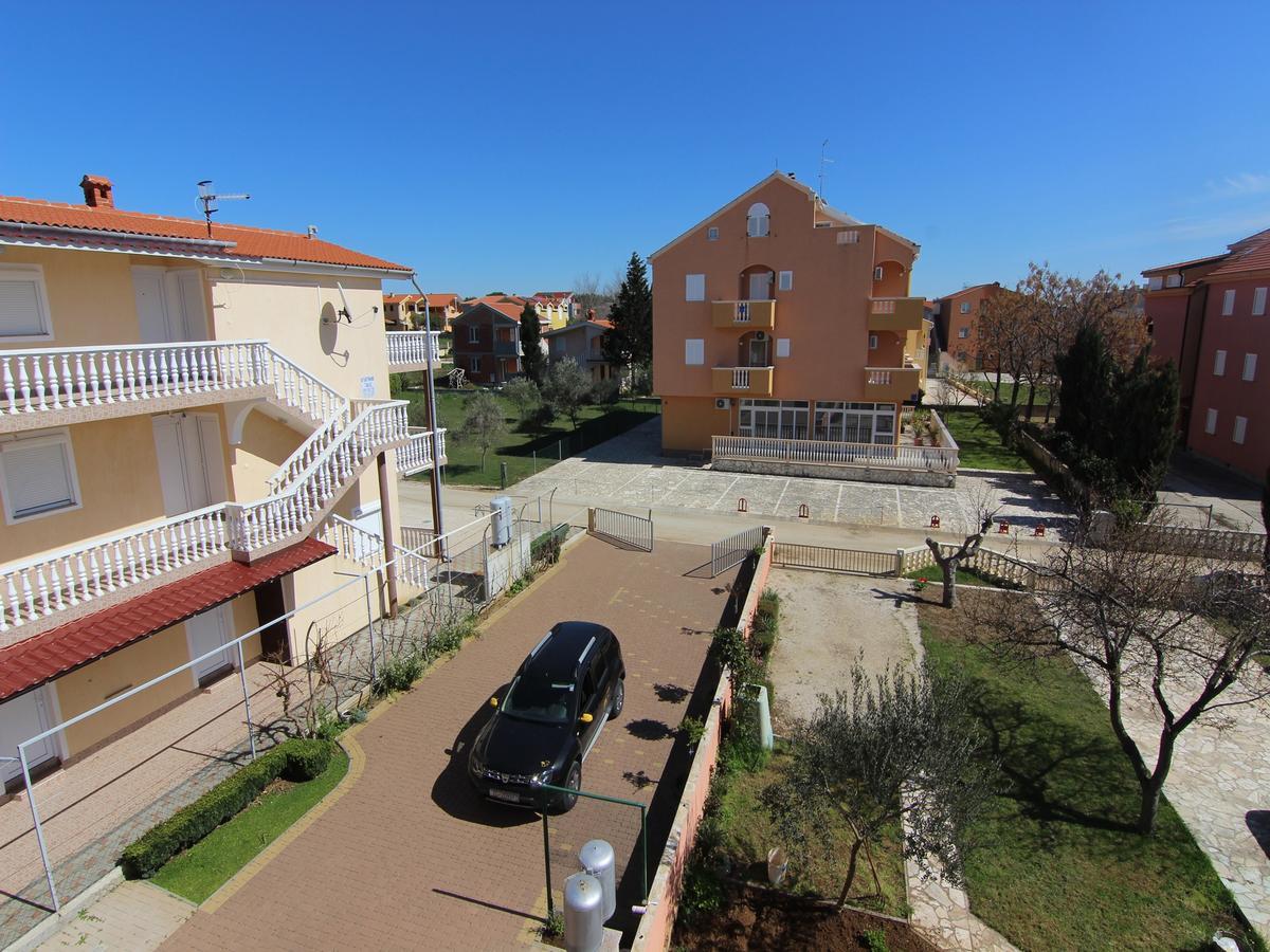 Apartments Matko & Sven Privlaka  Extérieur photo